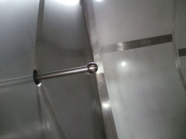 5 x 10.8m³ AISI316L; 5 x 7.7m³ AISI316L geïsoleerde RVS inox opslagtanks; verticaal op poten