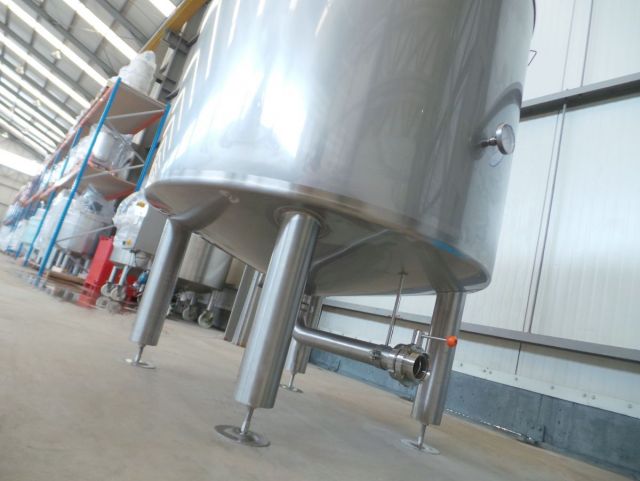 1 x 1.200L AISI304 Edelstahl Mischtank; Wärmetauscher; Isolierung