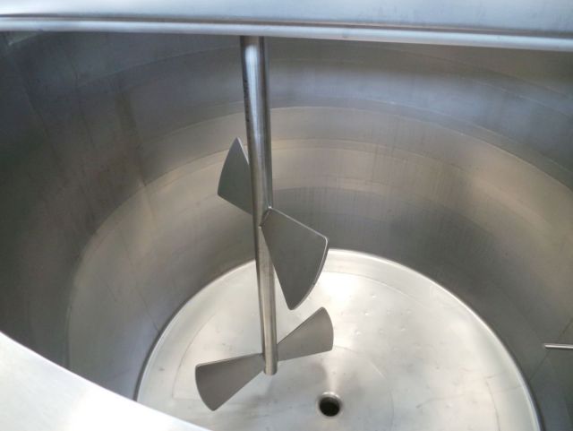 1 x 1.200L AISI304 Edelstahl Mischtank; Wärmetauscher; Isolierung