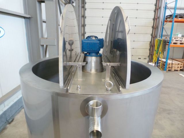 1 x 1.200L AISI304 Edelstahl Mischtank; Wärmetauscher; Isolierung