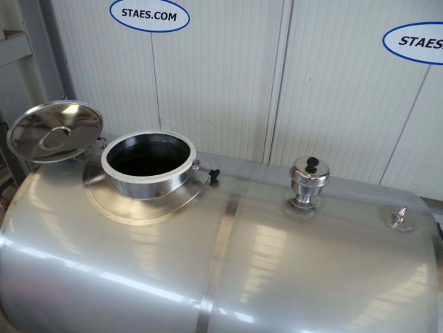 2 x 2m³ AISI304; stainless-steel insulated storage-tank: horizontal