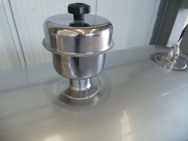 2 x 2m³ AISI304; stainless-steel insulated storage-tank: horizontal