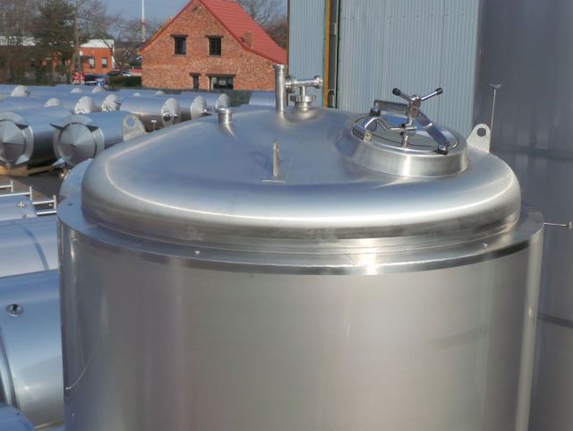 4 x 16,5m³ AISI304 & 2 x 8,7m³; CCT bier fermentatie tanks; PED CE TüV; 10% Rx