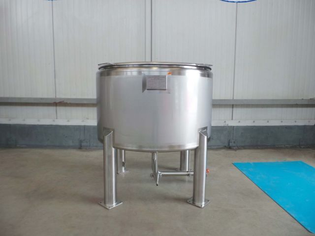 1 x 330L AISI316; stainless-steel storage-tank