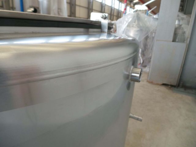1 x 330L AISI316; stainless-steel storage-tank