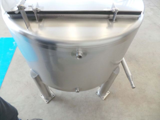 1 x 330L AISI316; stainless-steel storage-tank