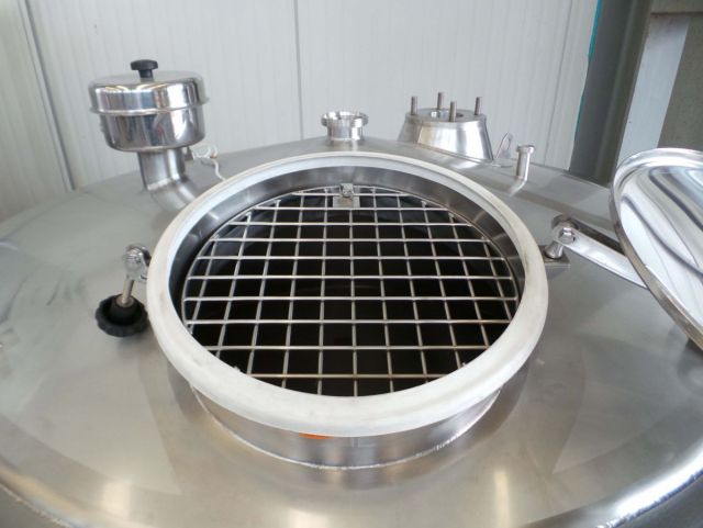 1 x 1.200L AISI316L mengtank; warmtewisselaar; isolatie & 1 x 1.200L AISI316L mengtank; enkelwandig