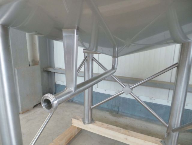 1 x 1.200L AISI316L mengtank; warmtewisselaar; isolatie & 1 x 1.200L AISI316L mengtank; enkelwandig