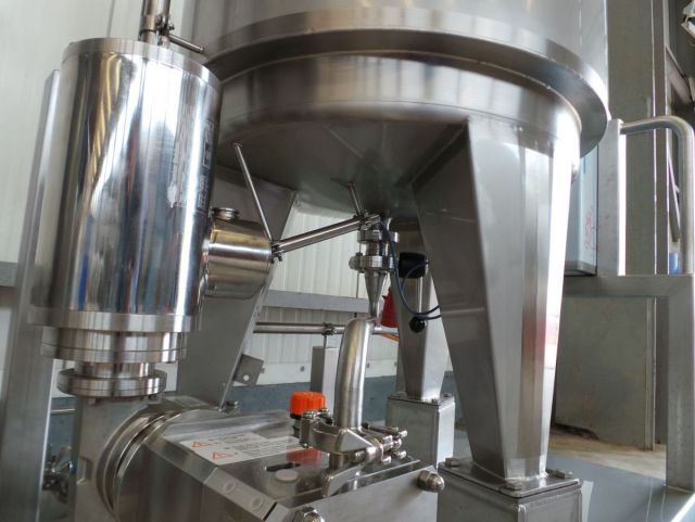 1 x 200L AISI316 mixing tank; heat exchanger; insulation