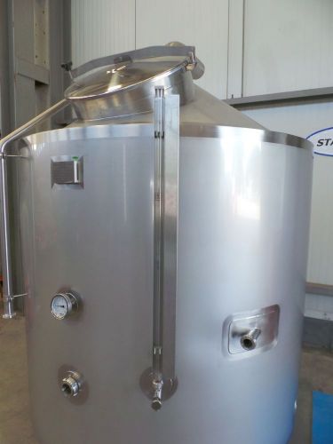 1 x 1.8m³ bier kookketel; brouwketel; geisoleerd met schouw voor gasdampen