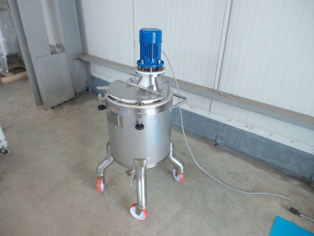 1 x 100L; AISI316; roestvrijstalen mengtanks met frequentie sturing; enkelwandig vertikaal