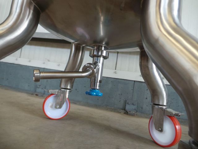 1 x 100L; AISI316; roestvrijstalen mengtanks met frequentie sturing; enkelwandig vertikaal