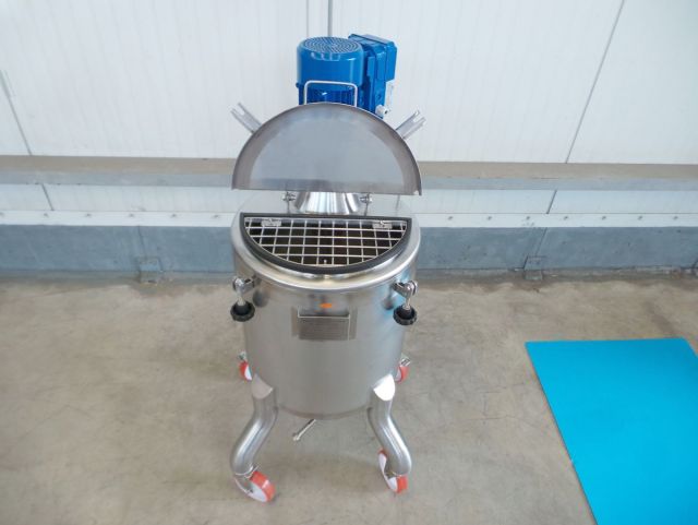 1 x 100L; AISI316; roestvrijstalen mengtanks met frequentie sturing; enkelwandig vertikaal