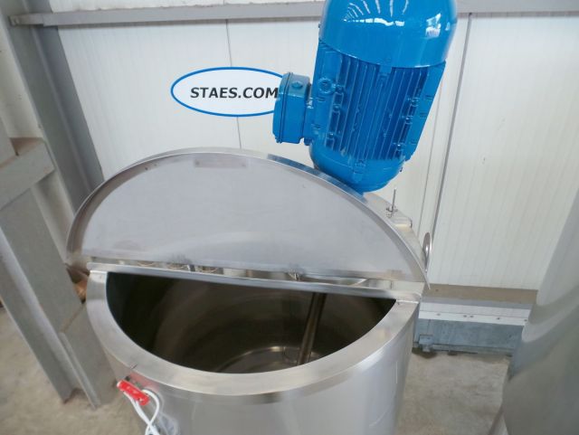 1 x 0.7m³ & 1 x 1.1m³ AISI304; Cuve de mélange; isolée; échangeur de chaleur