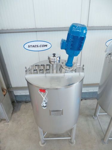 1 x 0.7m³ & 1 x 1.1m³ AISI304; Cuve de mélange; isolée; échangeur de chaleur