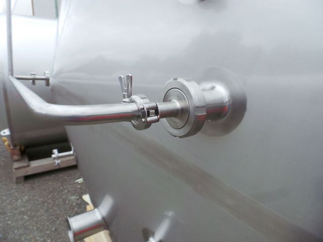 11.2m³; AISI 316L; Edelstahl Behälter; einwwandig, vertikal; Schweissnähten poliert Ra<0.8