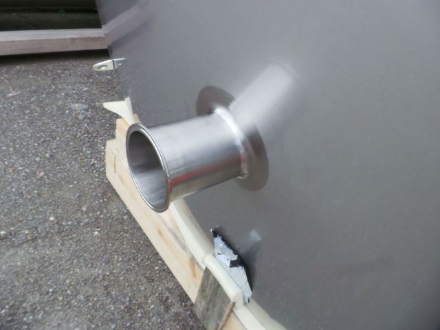 11.2m³; AISI 316L; Edelstahl Behälter; einwwandig, vertikal; Schweissnähten poliert Ra<0.8