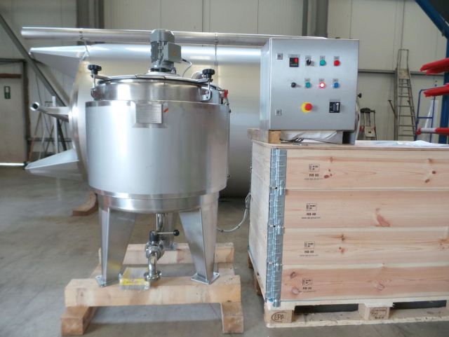1 x 200L AISI316; Mischbehälter mit elektrische Steuerung; Isoliert; Wärmetauscher