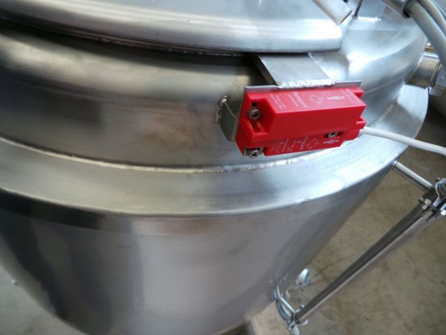 1 x 200L AISI316; Mischbehälter mit elektrische Steuerung; Isoliert; Wärmetauscher