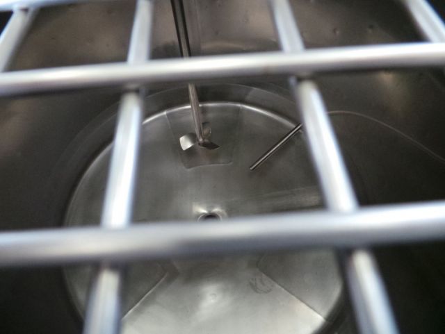 1 x 200L AISI316; Mischbehälter mit elektrische Steuerung; Isoliert; Wärmetauscher