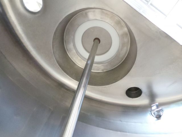 1 x 200L AISI316; Mischbehälter mit elektrische Steuerung; Isoliert; Wärmetauscher