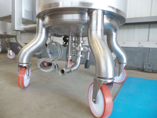 1 x 200L AISI316; Mischbehälter mit elektrische Steuerung; Isoliert; Wärmetauscher & 1 x 100L AISI316 einwandige Behälter