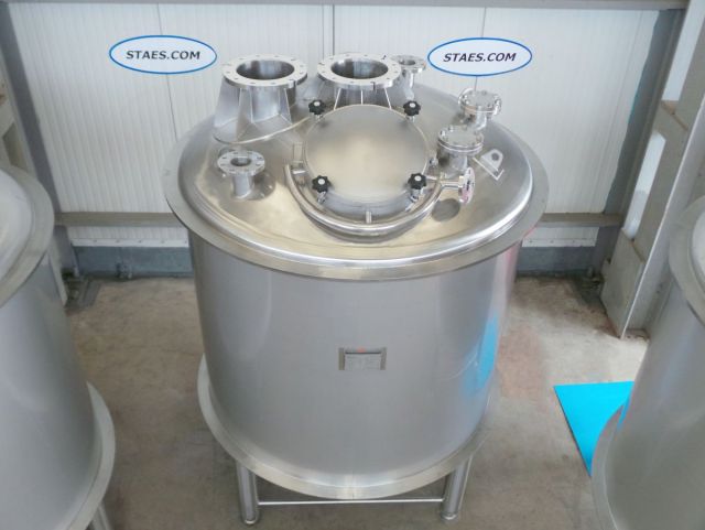 3 x 4.5m³ AISI316L; Mischbehälter; Vertikal; Einwandig auf Füssen