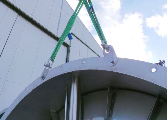 1 x 10,3m³ & 1 x 15m³ AISI316L; Edelstahl Behälter; Doppelwandig; Stehend; Konisch auf Rock