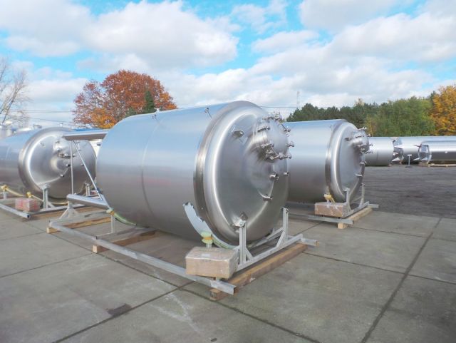 4 x 8000L AISI304 CCT cuve de fermantation du bière; vertical; circuit forcée, isolation PUR