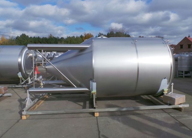 4 x 8000L AISI304 CCT cuve de fermantation du bière; vertical; circuit forcée, isolation PUR