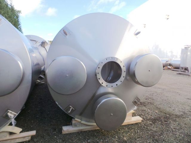 2 x 25.5m³ AISI304; cuve de stockage en inoxydable simple paroi