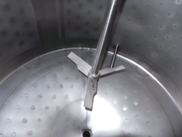 1 x 1.2m³ Brew kettle; insulated with agitator