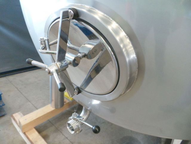 4 x 6.2m³ AISI304L Edelstahl Behälter