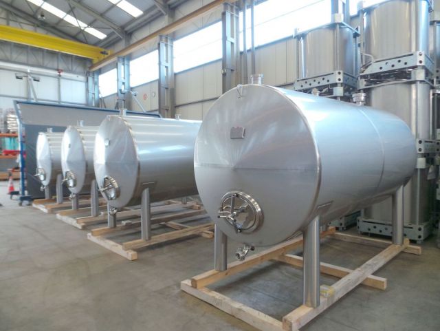 4 x 6.2m³ AISI304L Edelstahl Behälter