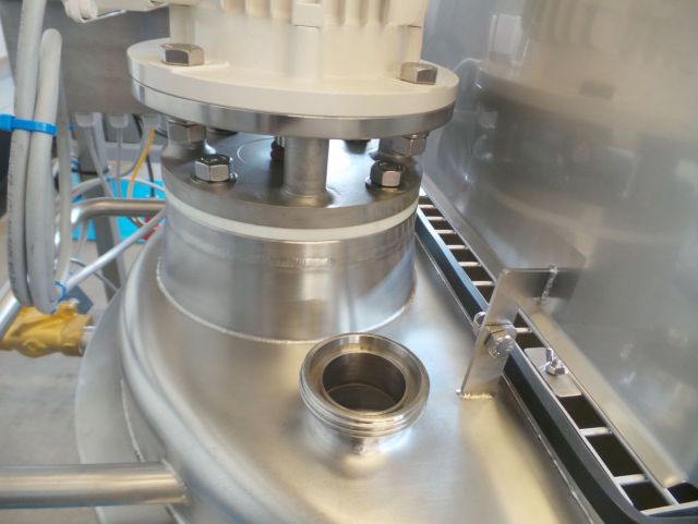 2 x 200L AISI316; Mischbehälter mit elektrische Steuerung; Isoliert; Wärmetauscher