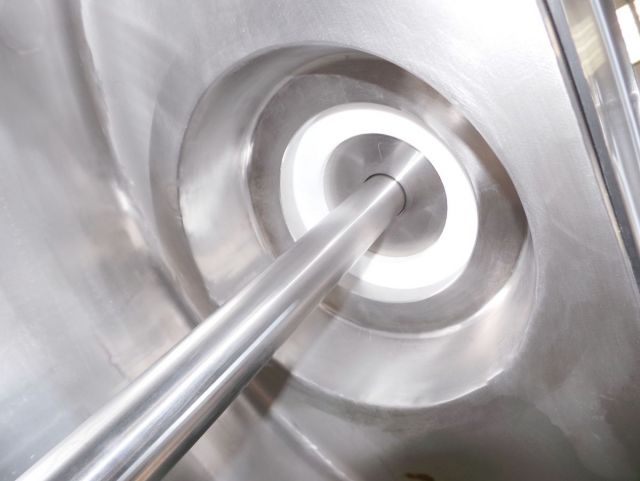 2 x 200L AISI316; Mischbehälter mit elektrische Steuerung; Isoliert; Wärmetauscher