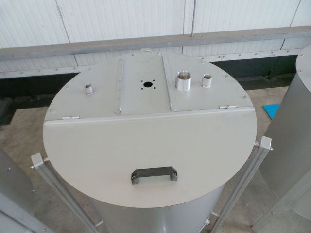 4 x 300L AISI304; stainless-steel mixing tanks customised for the customer's agtitators; single skin, vertical