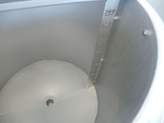 4 x 300L AISI304; stainless-steel mixing tanks customised for the customer's agtitators; single skin, vertical