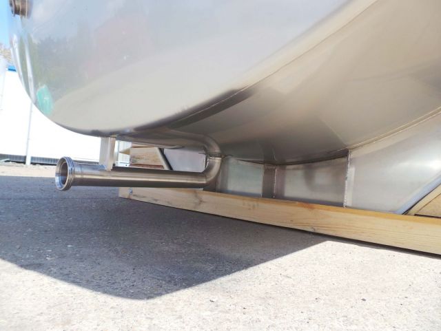 1 x 13.5m³ AISI304 BBT; Warmetauscher; Isolation; 2 bar Druck Innentank CE