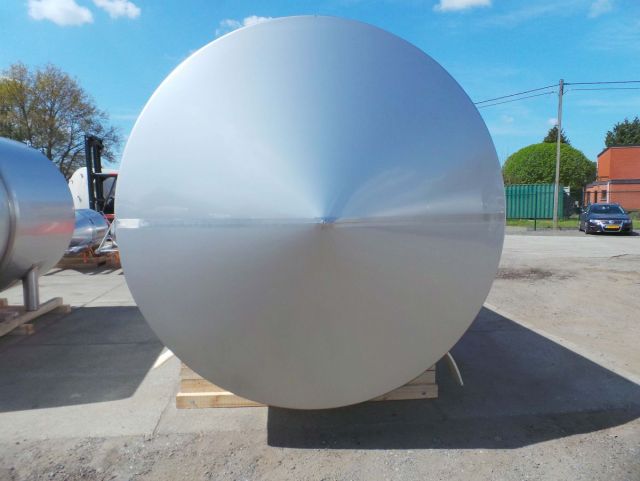 1 x 13.5m³ AISI304 BBT; Warmetauscher; Isolation; 2 bar Druck Innentank CE