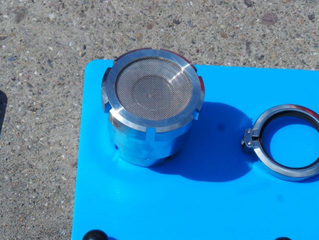 1 x 13.5m³ AISI304 BBT; Warmetauscher; Isolation; 2 bar Druck Innentank CE