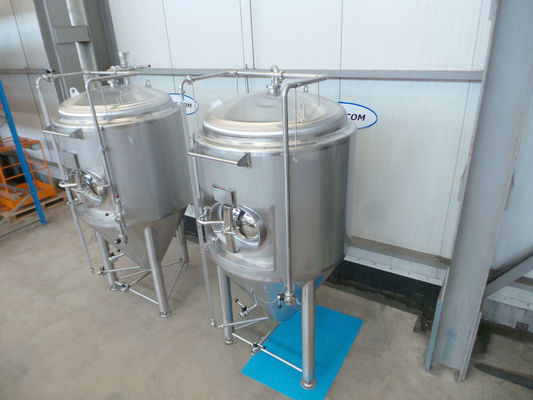 2 x 1.390L stainless-steel AISI304 CCT beer fermentation tanks with a working pressure of 3 bar