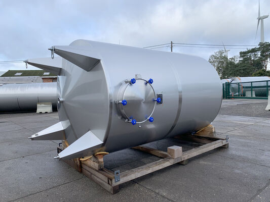 1 x New 100L stainless-steel AISI316L vertical storage tank.