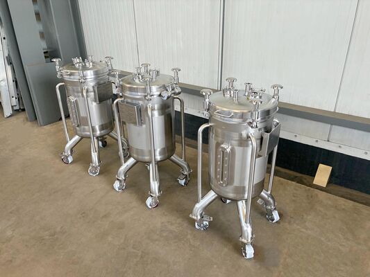 3 x Brand new 75L stainless-steel AISI316L vertical pressure tanks.