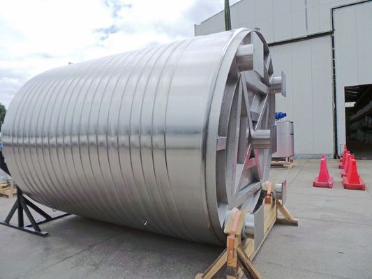 25.500L AISI304L mixing tank; slow speed chocolat agitator; heat exchanger