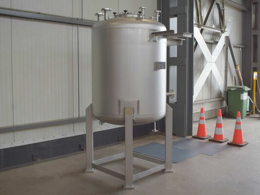 1 x New 1510L stainless-steel AISI316L vertical mixing tank.