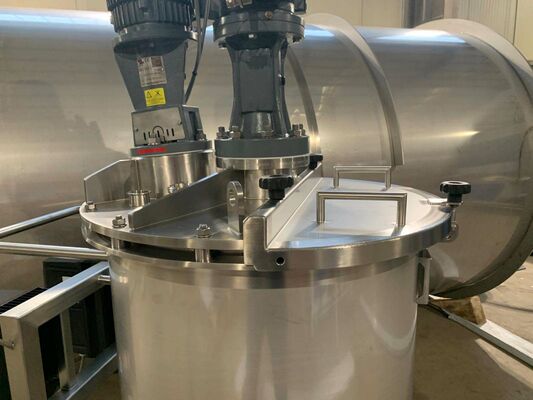 1 x Nieuwe roestvrijstalen verticale mengtank van 300L in AISI316L