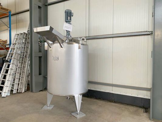 1 x New 2.500L stainless-steel AISI316L vertical mixing tank.