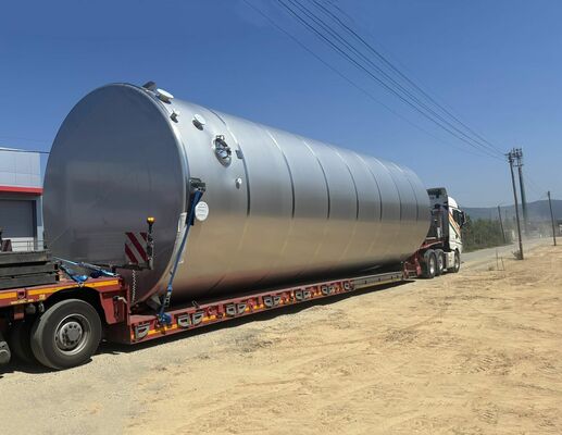 5 x New 150.000L stainless-steel AISI316L vertical storage tank. 4 x New 50.000L stainless-steel AISI304L vertical storage tank. 1 x New 25.000L stainless-steel AISI304L vertical storage tank. 1 x New 450L stainless-steel AISI304L vertical storage tank.