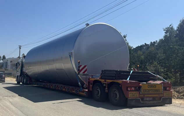 5 x New 150.000L stainless-steel AISI316L vertical storage tank. 4 x New 50.000L stainless-steel AISI304L vertical storage tank. 1 x New 25.000L stainless-steel AISI304L vertical storage tank. 1 x New 450L stainless-steel AISI304L vertical storage tank.